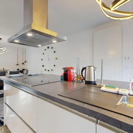 Prázdninový dům Chez Ludivine - Maison Avec Terrasse Et Parking *