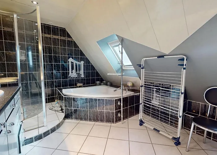 Dom wakacyjny Chez Ludivine - Maison Avec Terrasse Et Parking